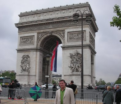 Aaron Bulkley Champs Elysees